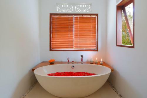 Exclusive Villas Complex 7 Br Seminyak Center W Staff