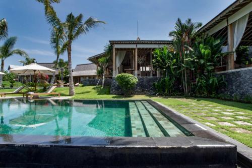 5 Star Villa For Rent In Bali, Bali Villa 2008