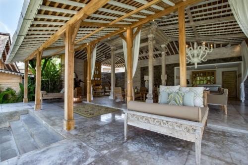 5 Star Villa For Rent In Bali, Bali Villa 2008