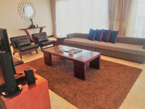 15 Bedrooms Sun Suite Villa Bali