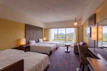 Hotel Okinawa Kariyushi Beach Resort Ocean Spa
