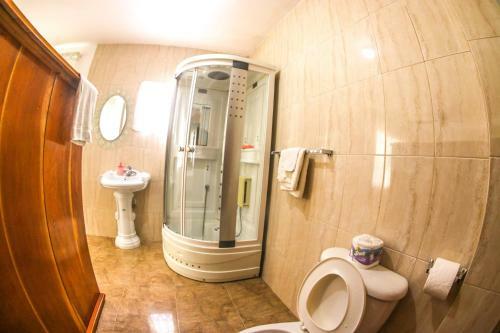 Hostal Villa Roma Guest House