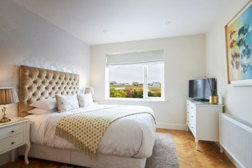 Luxury Lodges In Doolin Village With Hot Tubs