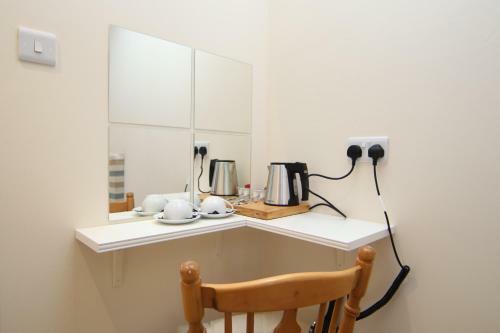 Hostal Lough Derg House & The Lake Cafe