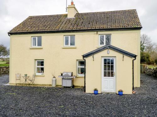 Cong Farmhouse