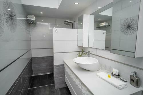 Apartamento Beach Pool Garden By Airsuite