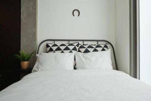 Sun Bay Studio Apartments