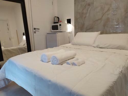 Hostal Mediterranean Inn ??? ??? ?????? ????? ?? ??????