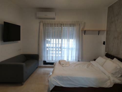 Hostal Mediterranean Inn ??? ??? ?????? ????? ?? ??????