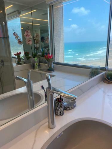Luxury Haifa Hotel Suite With Ocean View