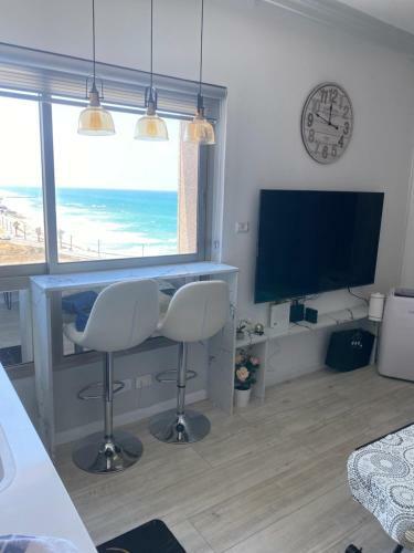 Luxury Haifa Hotel Suite With Ocean View