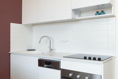 Apartamento Hilton Beach - Stylish Apt With Balcony