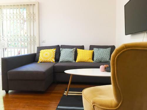 Simply Apartments - Idelson Street