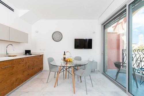 Kedem - By Beach Apartments Tlv