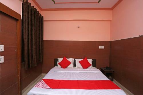 Oyo 35450 Bombay Central Hotel