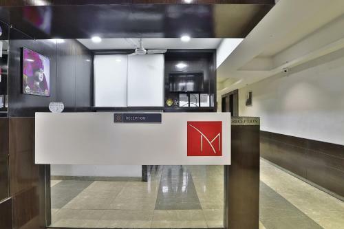 Oyo 44976 Metro Park Hotel
