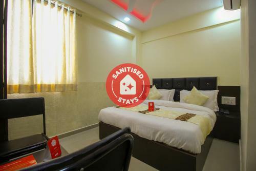 Oyo 8814 Hotel Cg Plaza