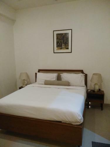 Hotel C-1 Agra