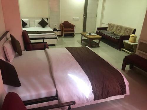 Hotel Mansarovar