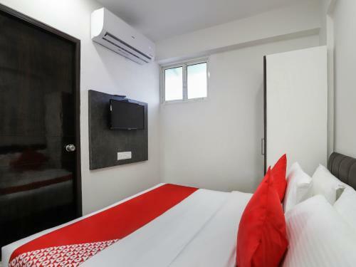Oyo 40139 Hotel Peradiot