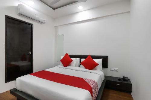 Oyo 40139 Hotel Peradiot