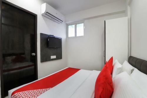 Oyo 40139 Hotel Peradiot