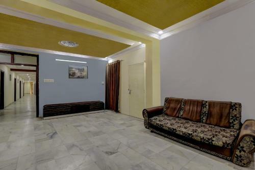 Spot On 73377 Hotel Sarovar Inn