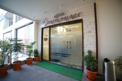 Hotel Priya Palace