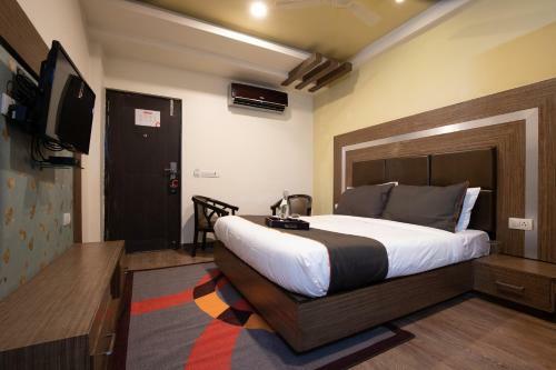 Collection O 79275 Hotel Neelkanth Bliss
