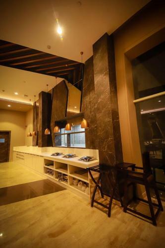 Hotel Ramada By Wyndham Aligarh Gt Road