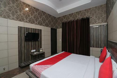 Oyo 8616 Hotel Inderlok