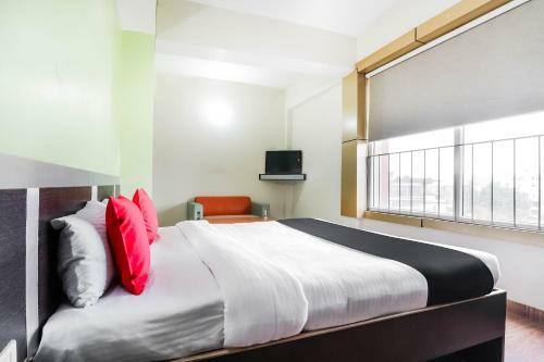Capital O 49024 Aryavart Hotel
