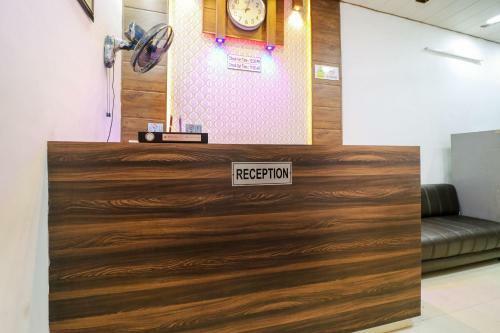 Hotel Oyo 48299 Rd Residency