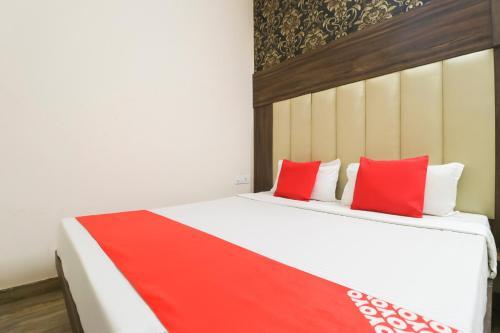 Oyo 67637 Hotel A1