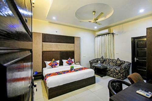 Fabhotel Nayyar Hussainpura Chowk