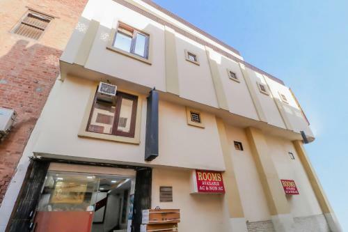 Hotel Oyo 78952 As Paradise B And B