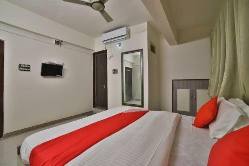 Hotel Oyo 29381 Motel Bapa's