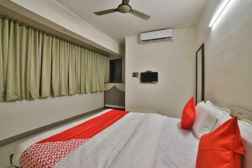 Hotel Oyo 29381 Motel Bapa's