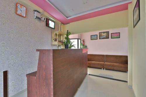 Hotel Oyo 37477 D K Guest House