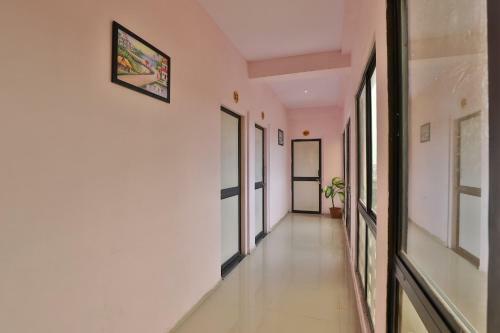 Hotel Oyo 37477 D K Guest House