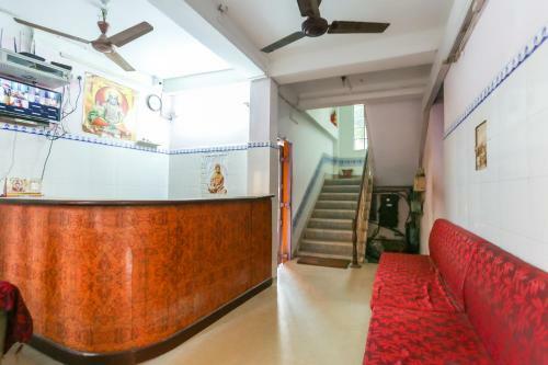 Oyo 72429 New Abhinandan Hotel