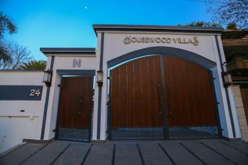 Hotel Housewood Villas