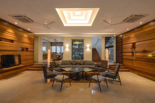 Luxurious 4bhk Private Pool Villa Seis At Arpora