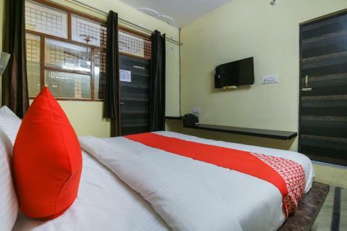 Hotel Oyo 65136 Meerut Inn