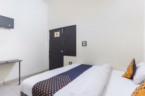 Hotel Spot On 70980 Moon Guest House