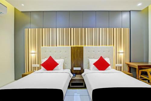 Capital O 78366 Hotel Relax Inn