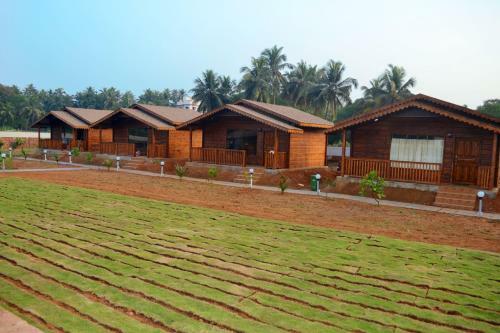 Hotel Radhika Eco Resort(odonata)
