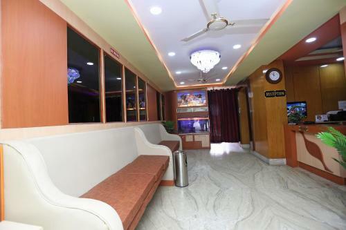 Hotel Oyo 28330 Raj Rajeswari