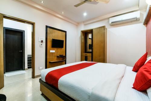 Oyo 30414 Hotel Us Residency