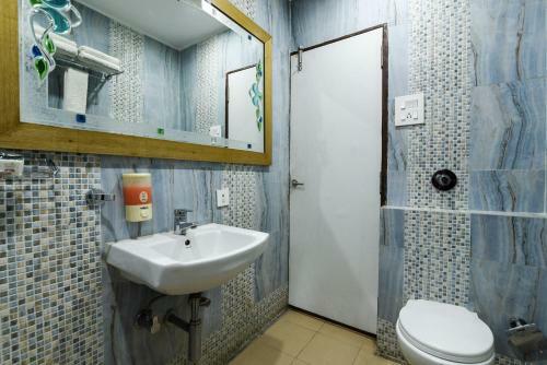 Oyo 30414 Hotel Us Residency